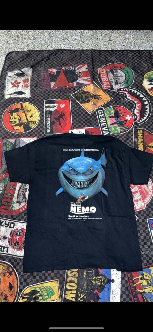 Vintage 2003 Disney Pixar Finding Nemo Bruce Shark Movie Promo T-Shirt